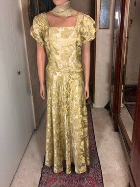 1900s Silk Lame Metallic Dress Exceptional Wearable Condition and size
